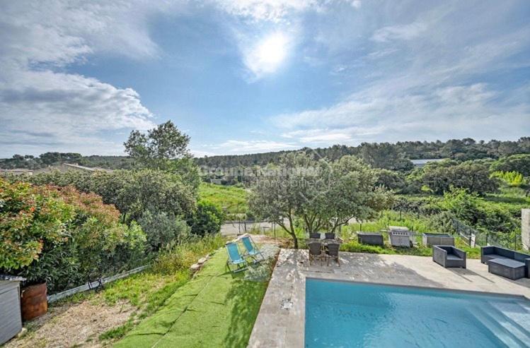 Belle Maison De Climatisee,3ch Avec Piscine *
